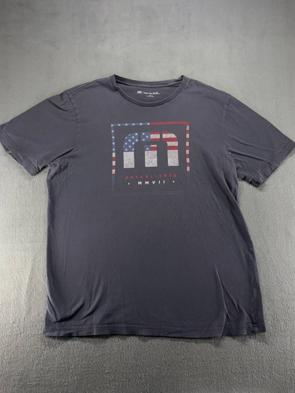 Travis Mathen Men's Graphic T-Shirt Size Large Gray American Flag Logo Establish